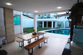 Casa independente com piscina e sauna